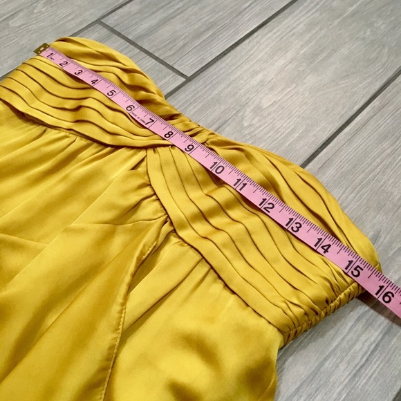 BCBGMAXAZRIA Gold Ruffled Strapless Dress - Size 2 - Picture 5 of 8